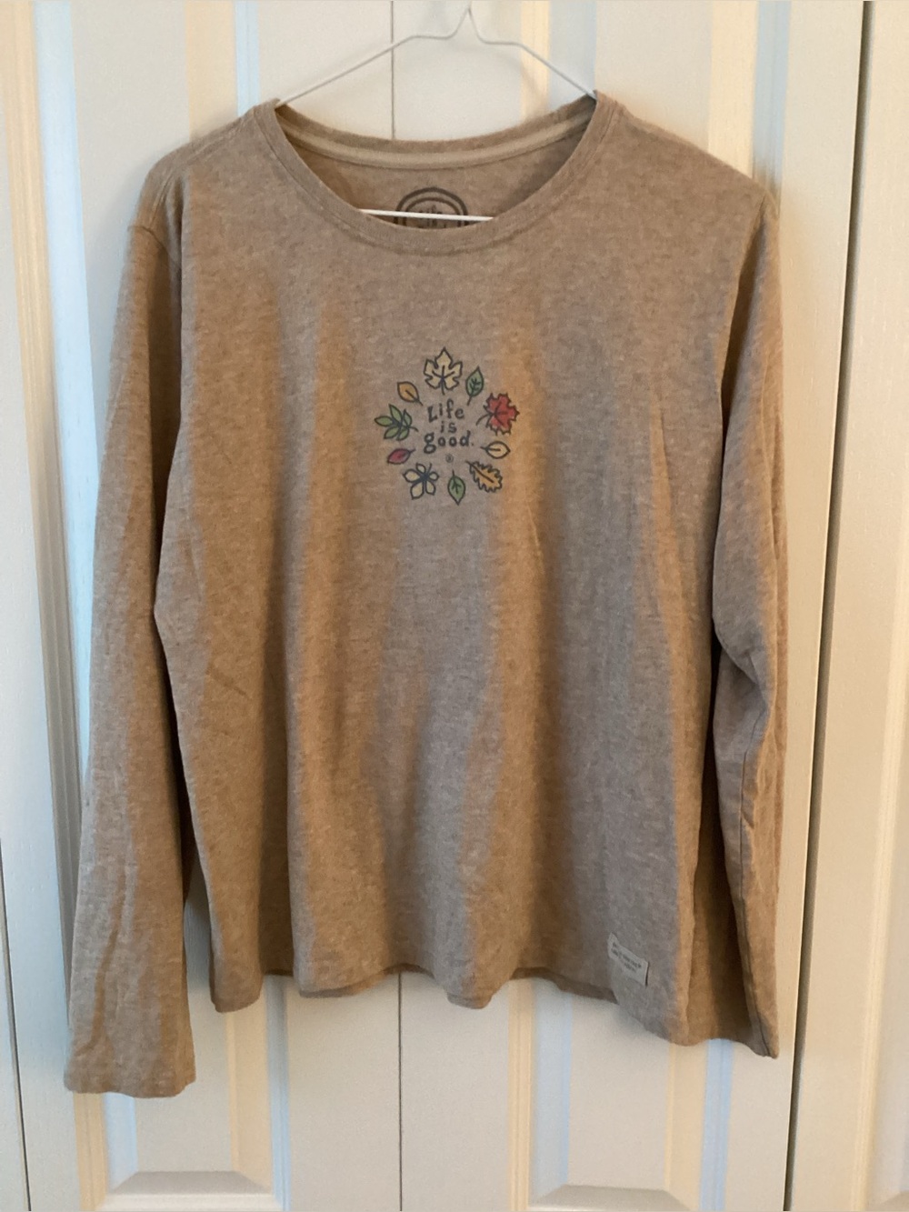 Life Is Good Women’s Long Sleeve Fall Leaf Crusher Tee - M - IEC